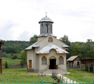 Biserica din Budele